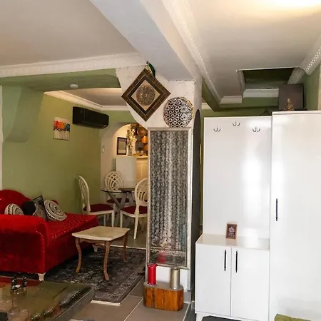 Apartament Spacious And Comfortable Historic Place Near Kaleici Detached House